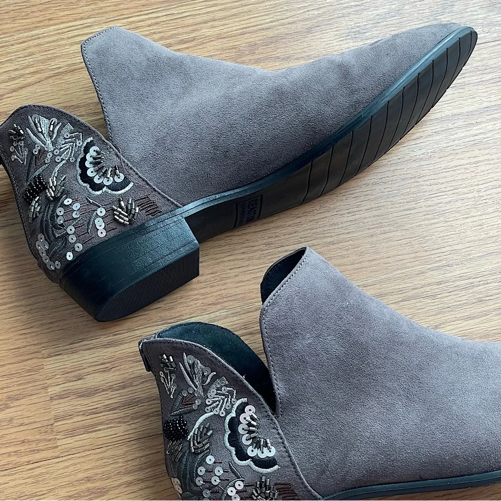 KENNETH COLE REACTION🖤 Ankle Booties w/ Beaded & Sequin Detail 🖤